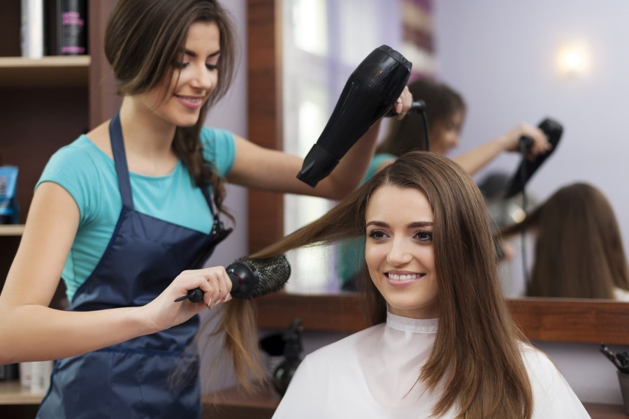Why you should only visit the best hair salon for a haircut