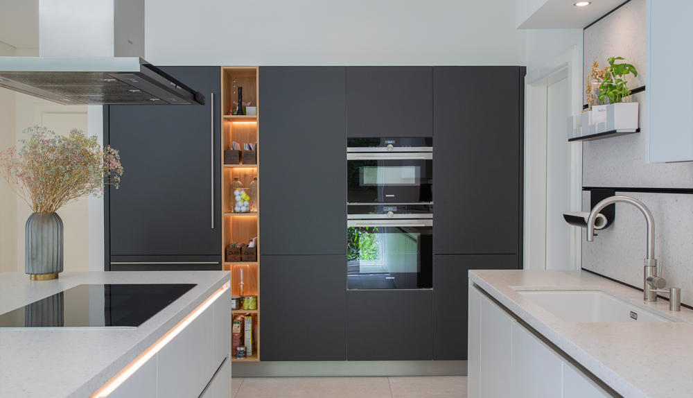 The Differences Between Modular Kitchen And Traditional Kitchen Designs